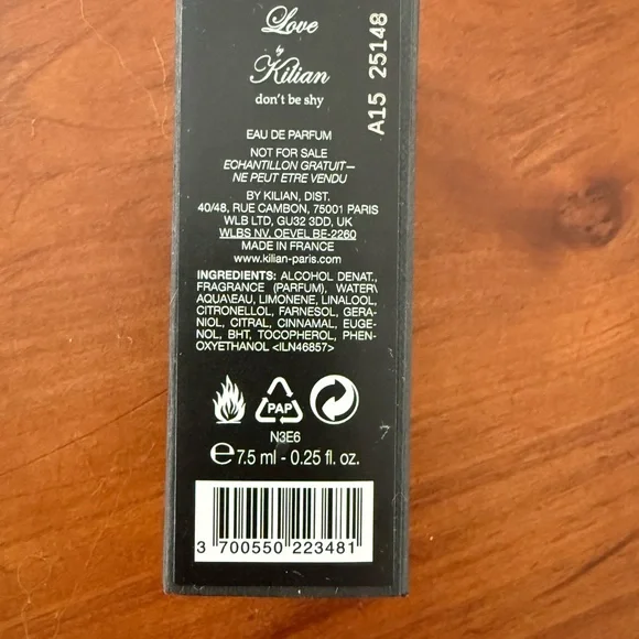 Kilian Paris Love Perfume Spray - Gold and Black - Picture 2 of 2